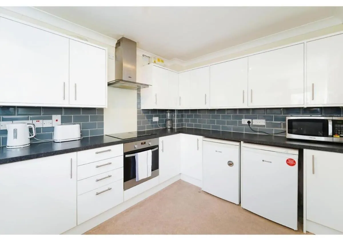 Charming Uxbridge 3Br Home With Parking Сasa de vacaciones